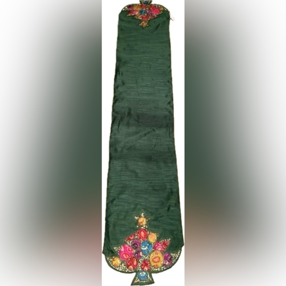 Beautiful Pier 1 Embroidered Beaded Tree Green Holiday Christmas Table Runner - Picture 4 of 7